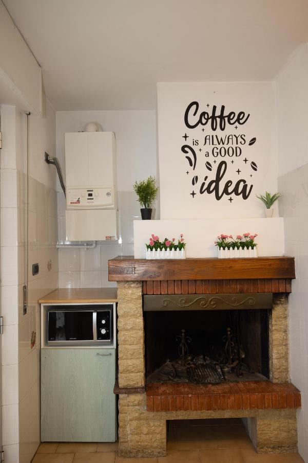 Mirea'S Rooms Ascoli Piceno Exterior foto